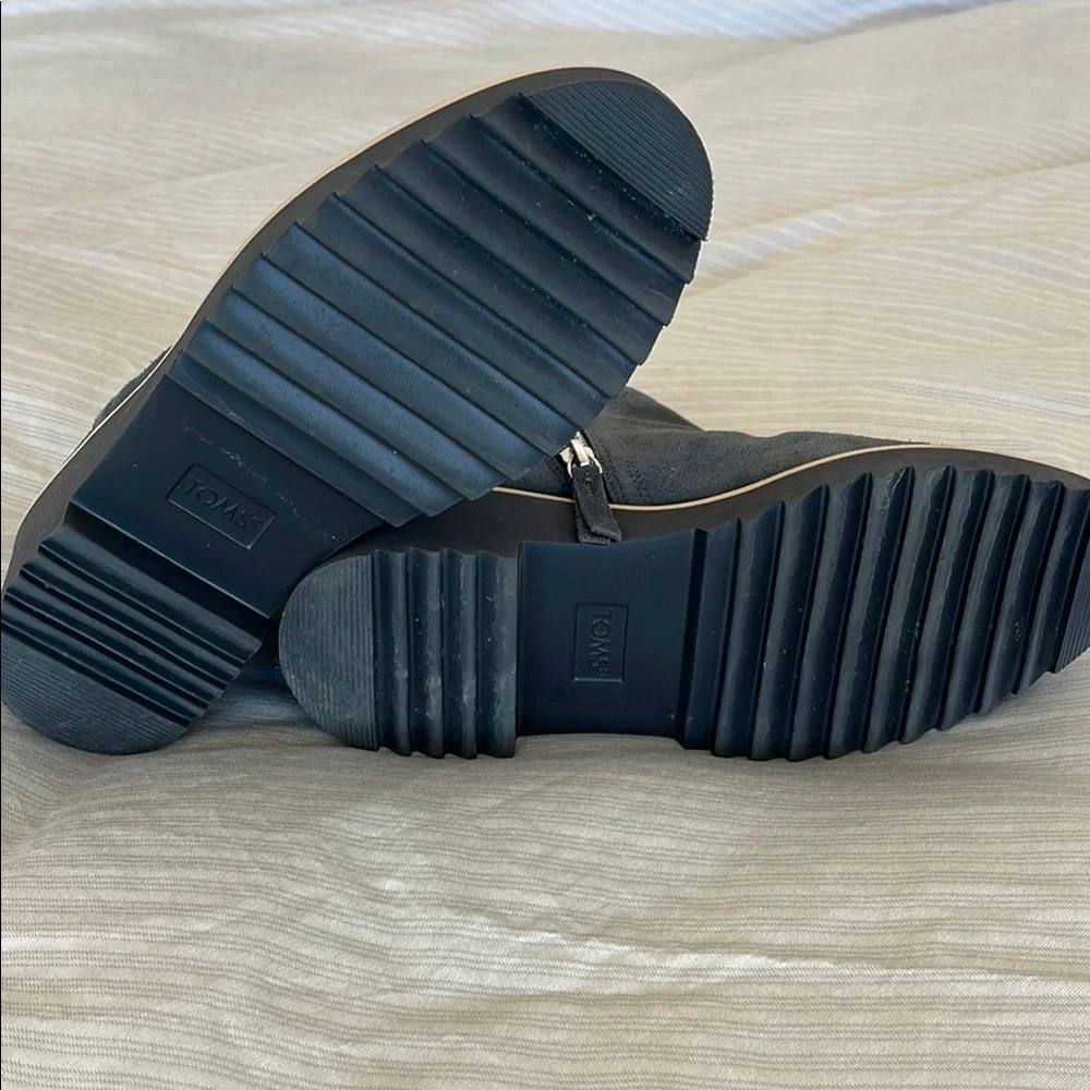 Toms Women's Suede Ankle Boots - Charcoal - Picture 2 of 3